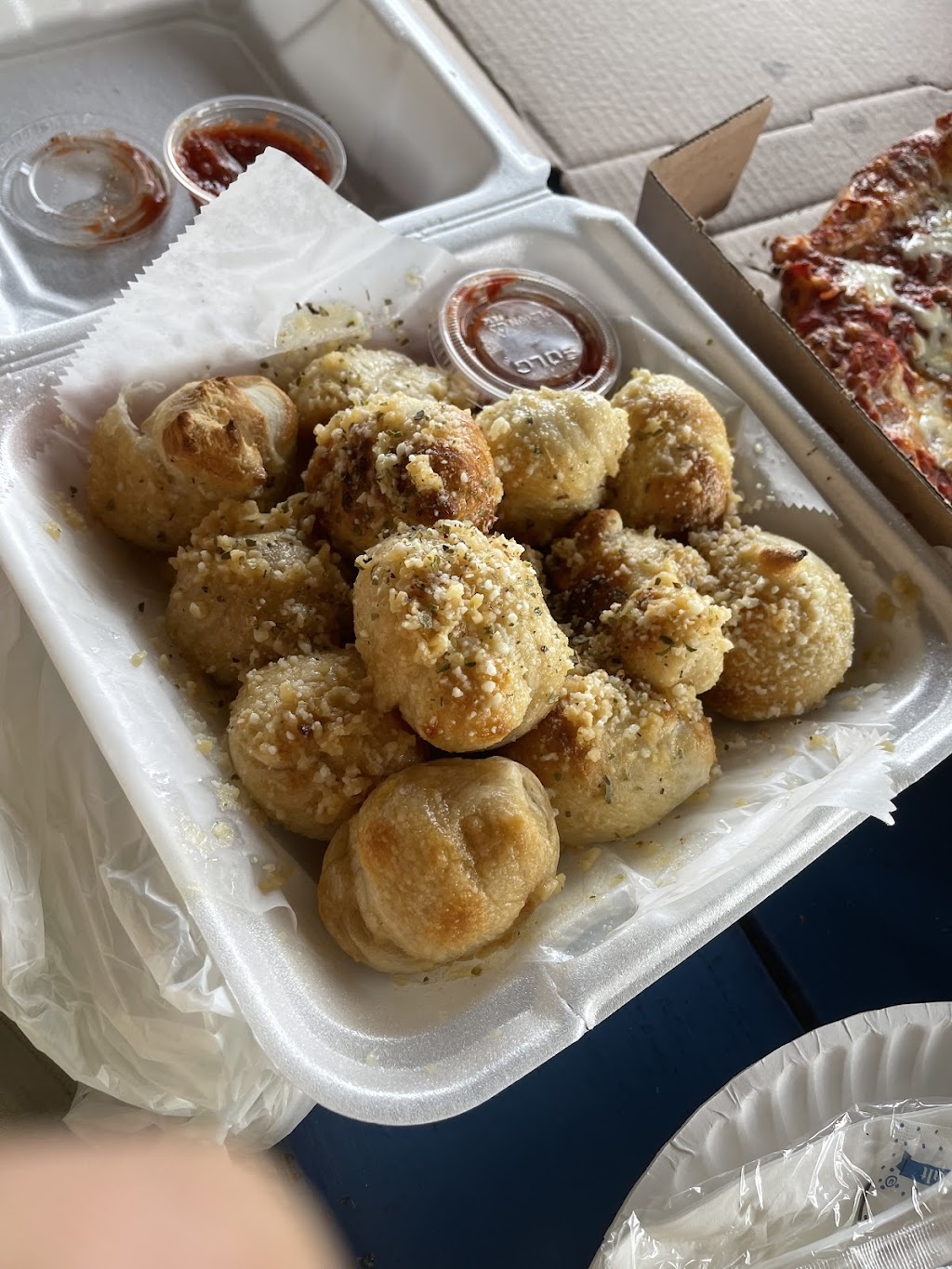 Vinnys Pizza | 105 Yacht Club Dr, St. Augustine, FL 32084, USA | Phone: (904) 342-8863