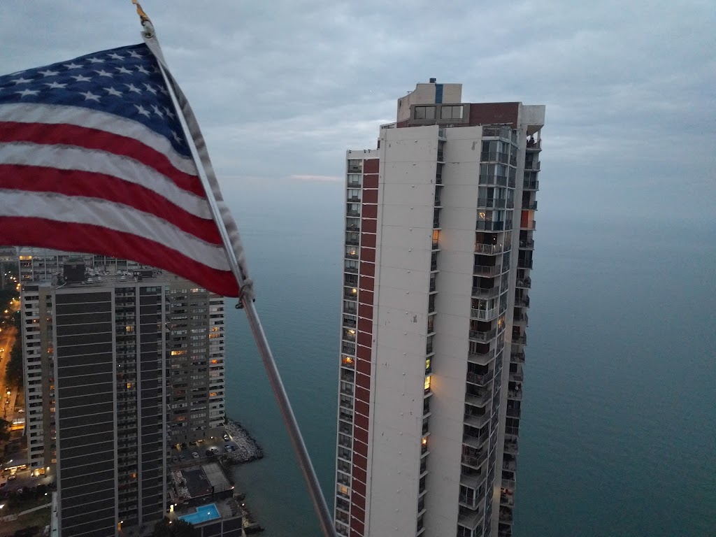 Malibu East Condominium | 6033 N Sheridan Rd, Chicago, IL 60660, USA | Phone: (773) 271-1732