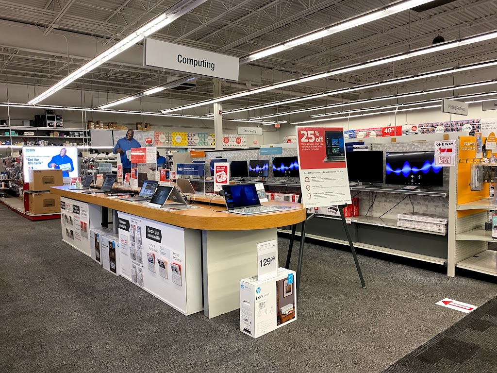 Staples | 136 Kingsland Rd, Clifton, NJ 07014, USA | Phone: (973) 594-9701