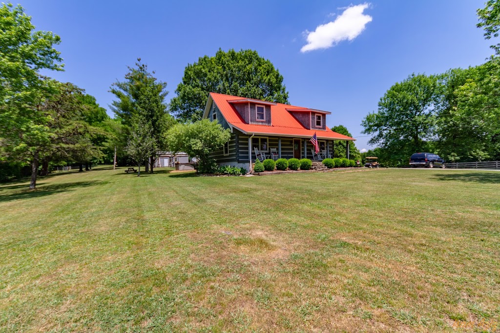 Twin Oaks Guest Ranch | 11991 Stewarts Ferry Pike, Lebanon, TN 37090, USA | Phone: (800) 470-4911