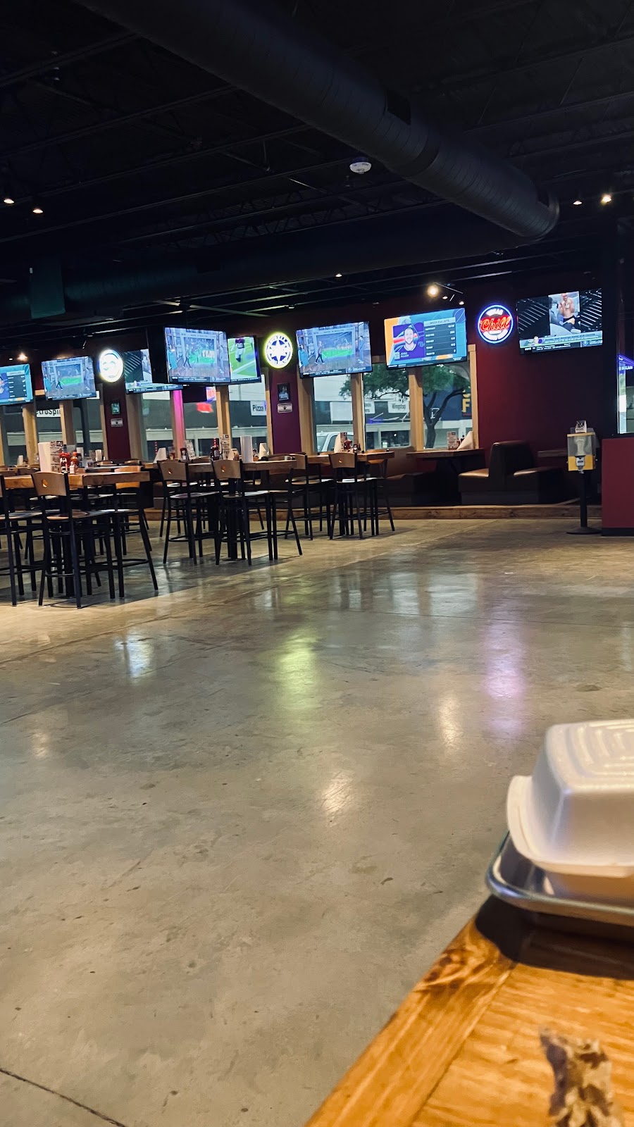 Barra Libre Sports Bar | 2627 Jefferson Blvd suite 307, Dallas, TX 75211, USA | Phone: (469) 248-3124