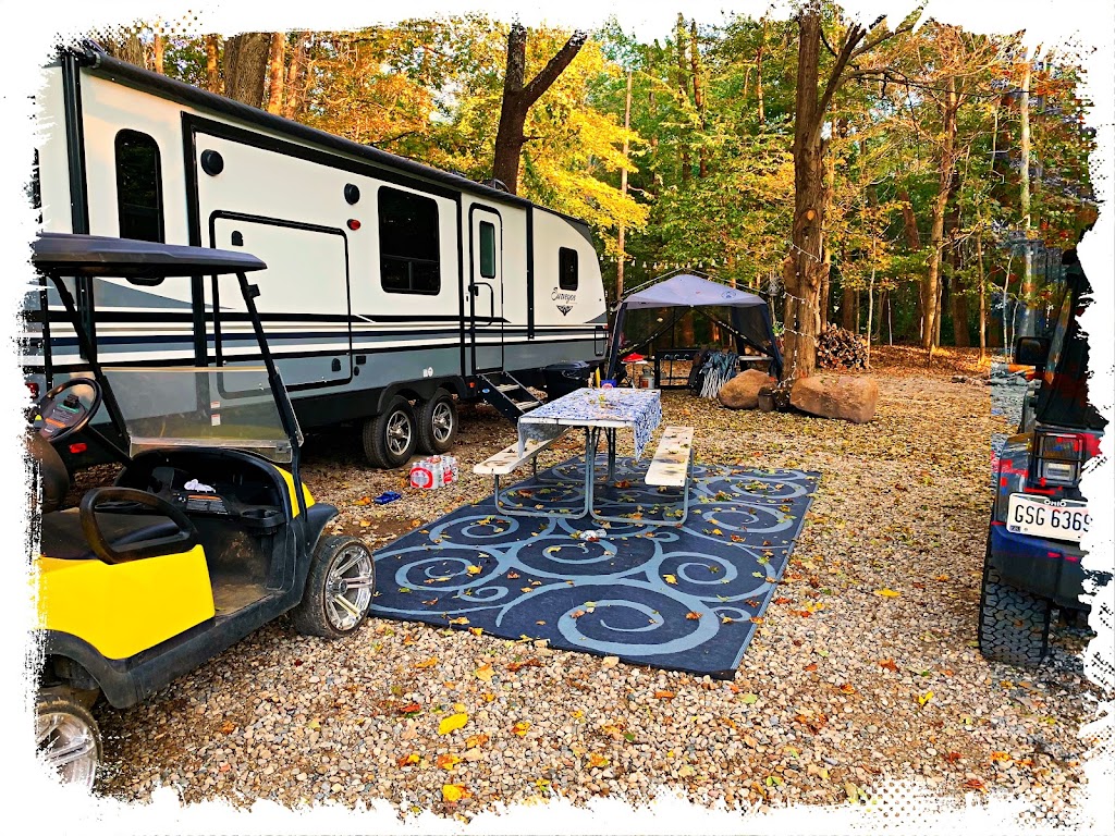 The Lake of the Woods Campground | 3939 Swartzel Rd, Farmersville, OH 45325, USA | Phone: (937) 696-2765