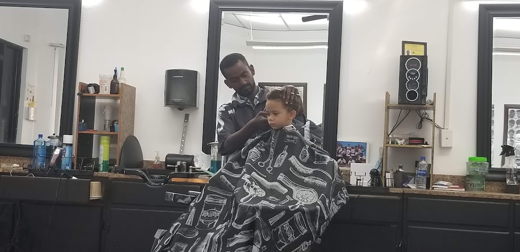 S&S Barber Shop and Salon | 4360 S Decatur Blvd, Las Vegas, NV 89103, USA | Phone: (702) 818-4607