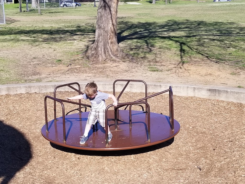 Capps Park | 907 W Berry St, Fort Worth, TX 76110, USA | Phone: (817) 392-5700