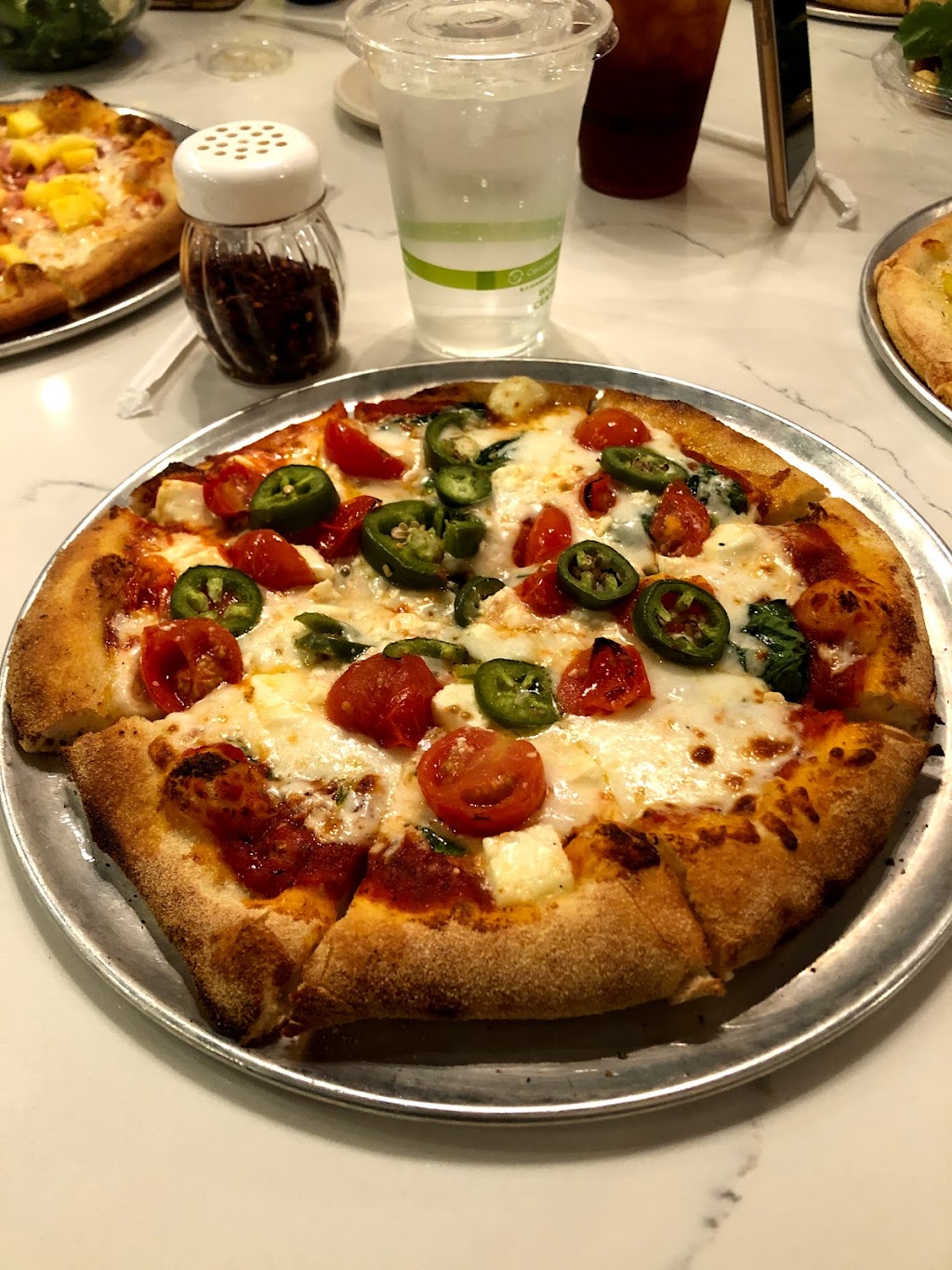 Mama Devechios Pizzeria | 212 W Main St, Stanford, KY 40484, USA | Phone: (606) 365-6967