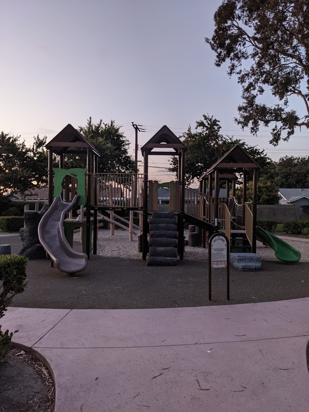 Circle View Park | 15720 Willett Ln, Huntington Beach, CA 92647, USA | Phone: (714) 536-5486