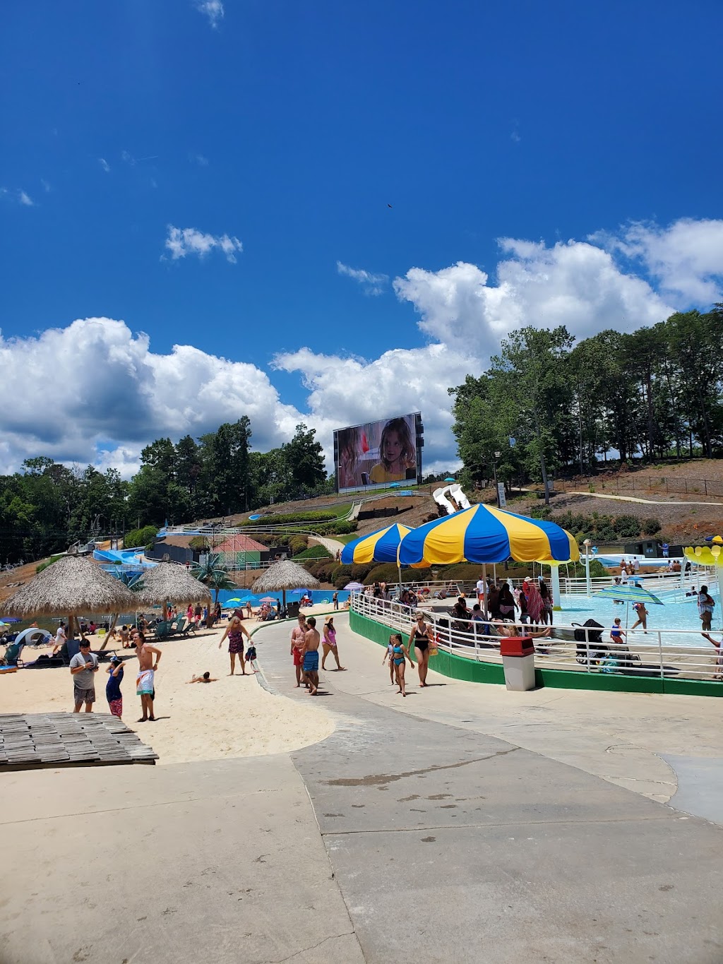 Lanier Islands Beach and Water Park | 7000 Lanier Islands Pkwy, Buford, GA 30518, USA | Phone: (470) 323-3440