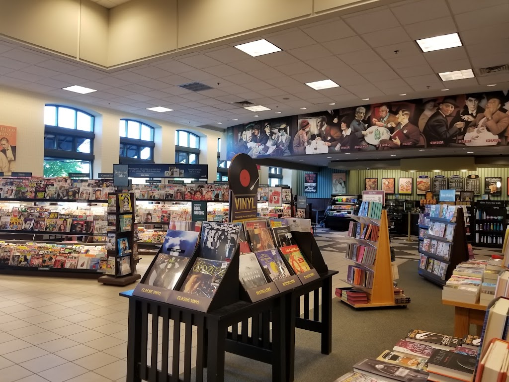 Barnes & Noble | 300 Indian Lake Blvd #340, Hendersonville, TN 37075, USA | Phone: (615) 264-0183