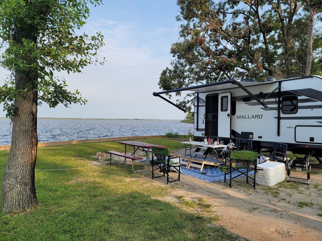 Sandy Point Resort Campgrounds | 176 Sandy Point Dr, Knotts Island, NC 27950, USA | Phone: (252) 429-3094