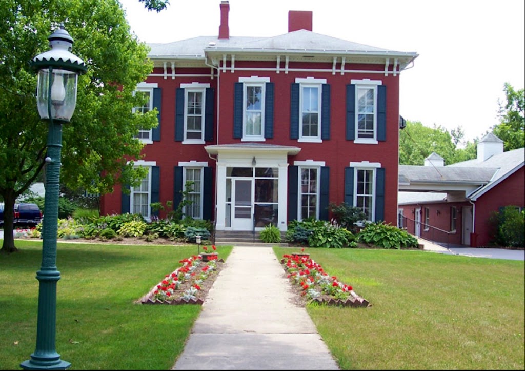 Wilson Funeral Home, Mannasmith Chapel | 621 W 5th St, Marysville, OH 43040 | Phone: (937) 642-1751