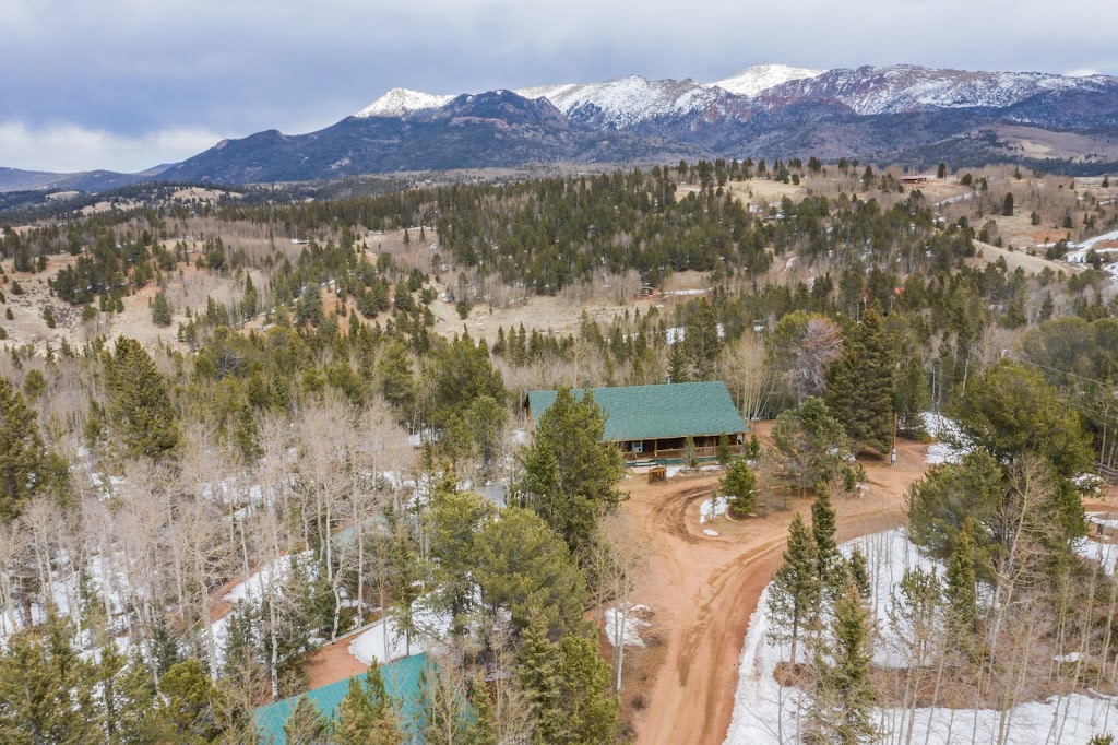 Park Ridge Lodge | 10665 CO-67, Cripple Creek, CO 80813 | Phone: (719) 900-4448