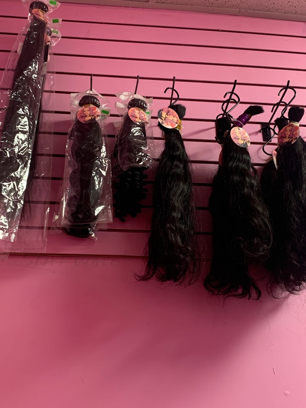 Pink Vanity Beauty Supply | 9311 San Fernando Rd # 106, Sun Valley, CA 91352, USA | Phone: (818) 791-2463