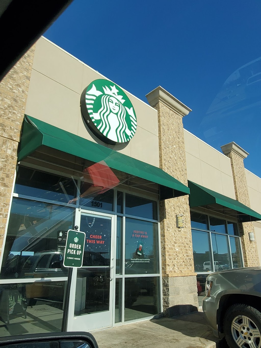 Starbucks | 1501 Garth Brooks Blvd, Yukon, OK 73099 | Phone: (405) 354-5293