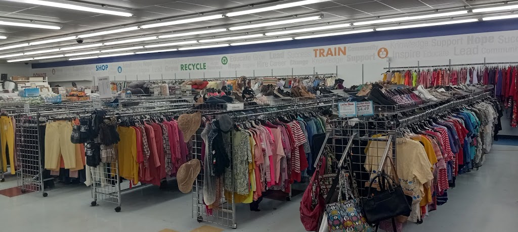 Triad Goodwill Store & Donation Center | 101 Pointe S Dr, Randleman, NC 27317, USA | Phone: (336) 495-5020