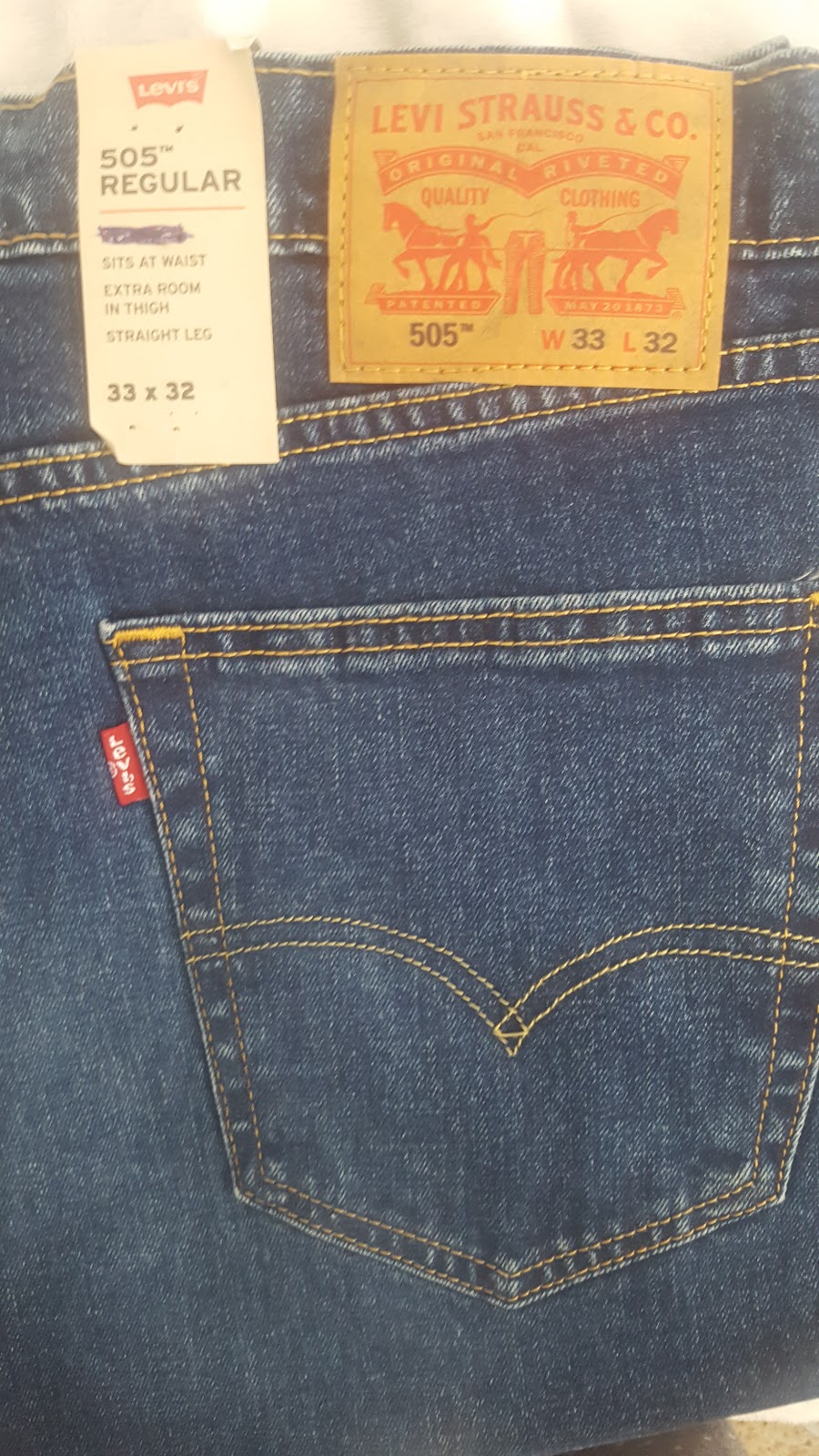 Levis Outlet Store | 10 Bay St Bldg D #620, Long Beach, CA 90802, USA | Phone: (562) 735-3413