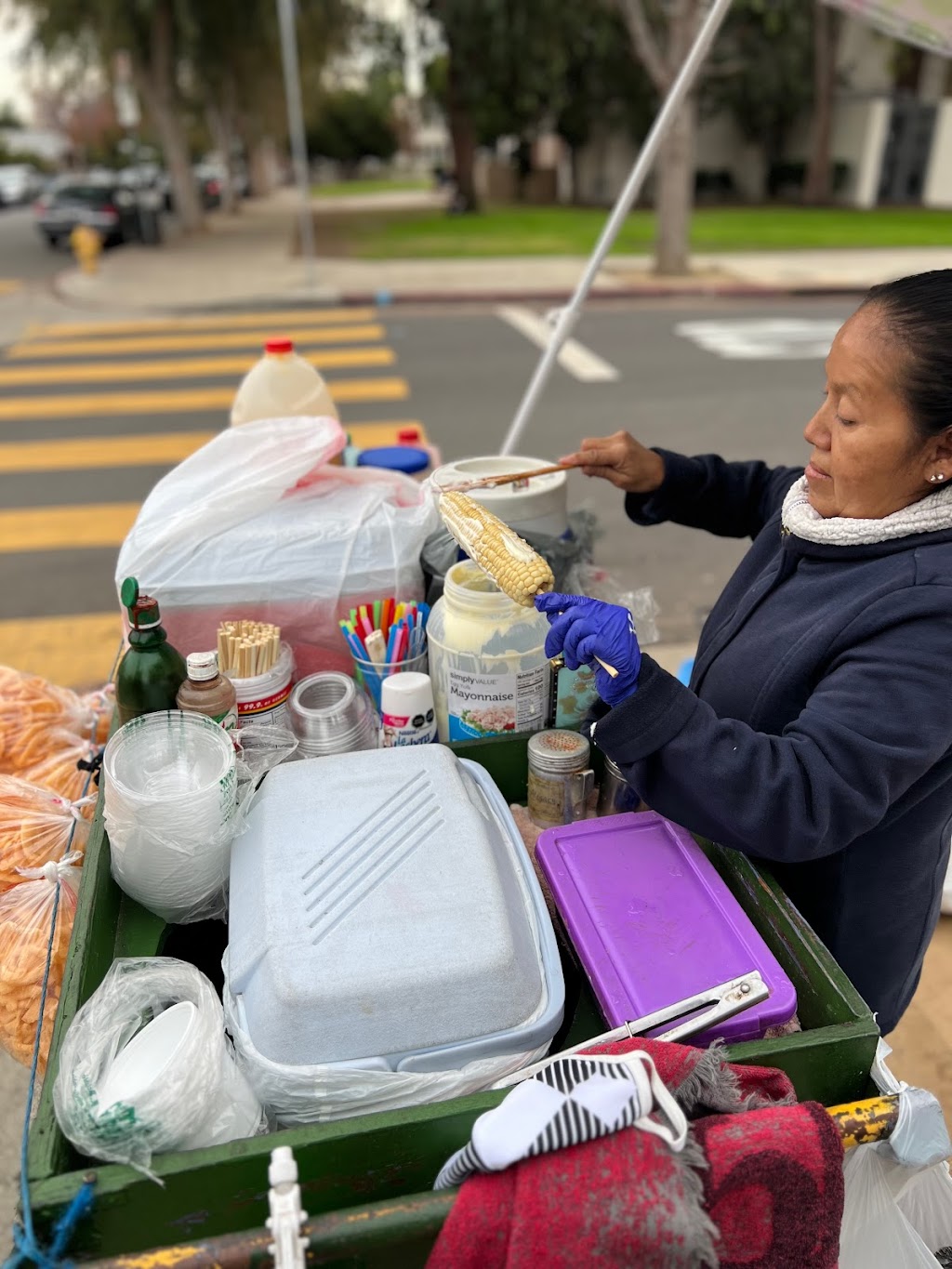 Elote lady | Van Nuys, CA 91405, USA | Phone: (213) 603-0192