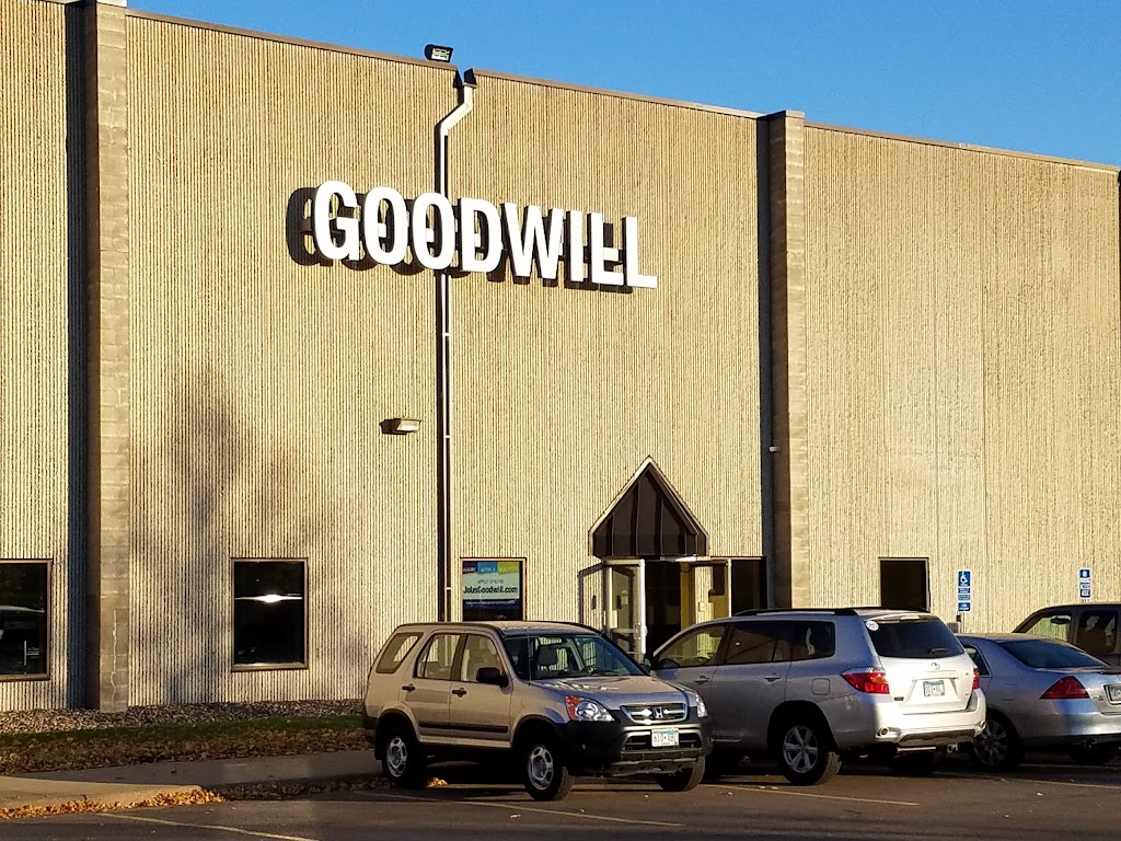 Goodwill - Chaska Wholesale | 312 Lake Hazeltine Dr, Chaska, MN 55318, USA | Phone: (952) 361-6280