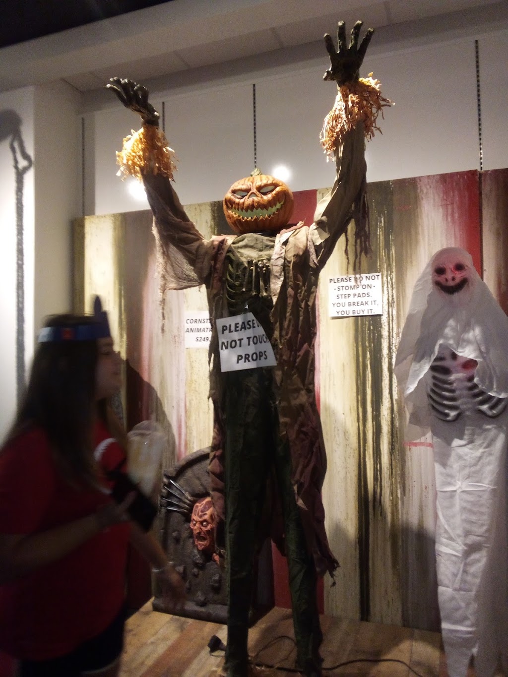 Wicked Halloween | 11521 US Hwy 431 Suite R, Guntersville, AL 35976, USA | Phone: (205) 237-9888