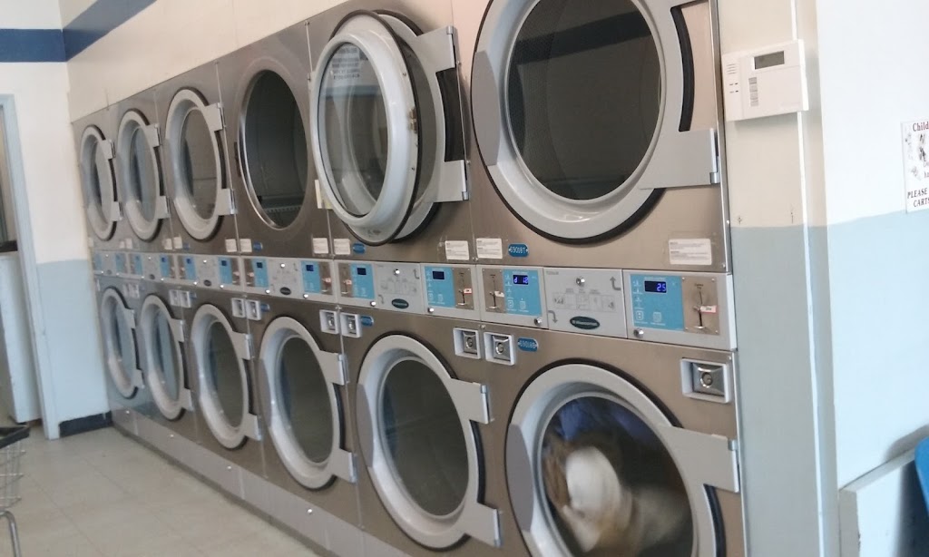 Pilot Mountain Laundry Land Laundromat | 647 S Key St, Pilot Mountain, NC 27041, USA | Phone: (434) 793-2011