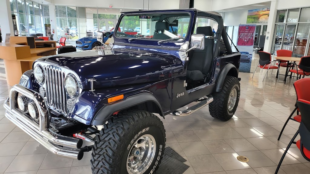 Capital Chrysler Jeep Dodge | 200 Waterfield Ridge Pl, Garner, NC 27529, USA | Phone: (919) 582-0202