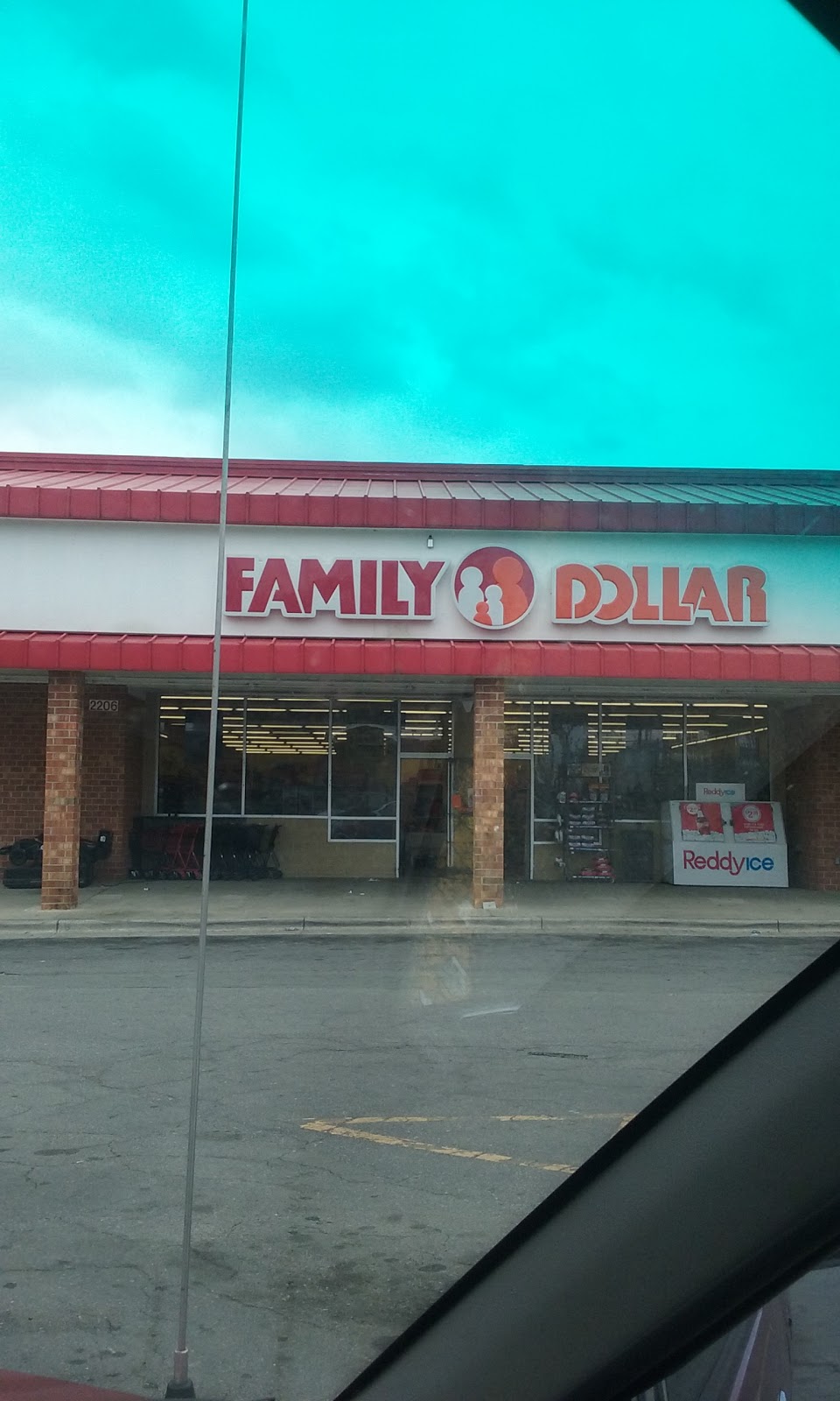 Family Dollar | 2206 W Webb Ave, Burlington, NC 27217, USA | Phone: (336) 290-0128