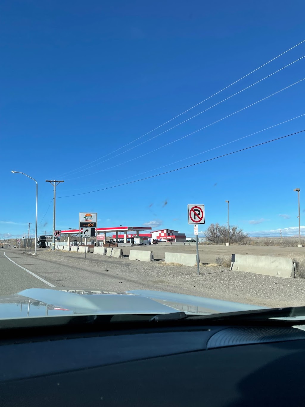 The 66 Pit Stop - Home of the Laguna Burger | Exit 140, 14311 Central Ave NW I-40, Albuquerque, NM 87121, USA | Phone: (505) 352-7848