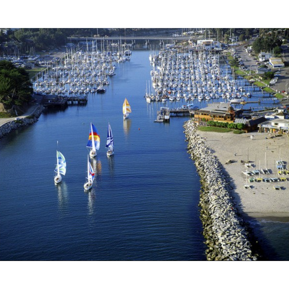 Seaside Retreat Santa Cruz Beach Vacation Home Rental | 108 7th Ave, Santa Cruz, CA 95062, USA | Phone: (831) 316-4169