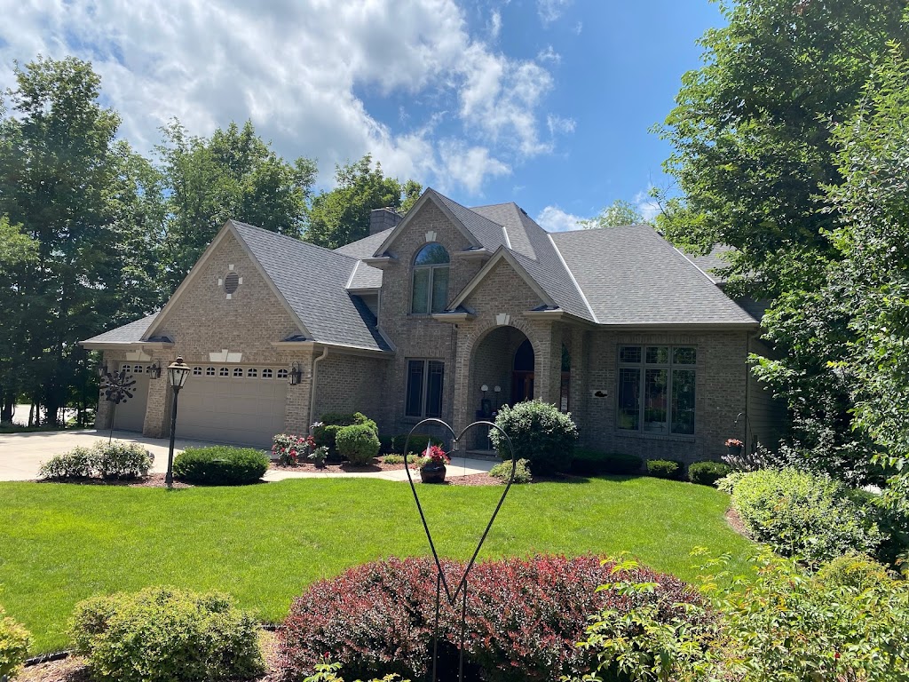 Roofers Complete | 2360 E Newark Dr, West Bend, WI 53090, USA | Phone: (262) 229-5535