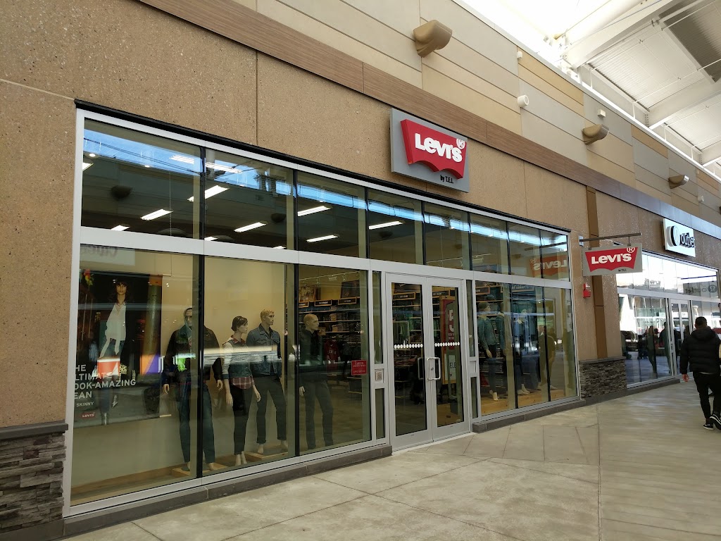 Levis Outlet Store | 300 Taylor Rd, Niagara-on-the-Lake, ON L0S 1J0, Canada | Phone: (289) 270-1938