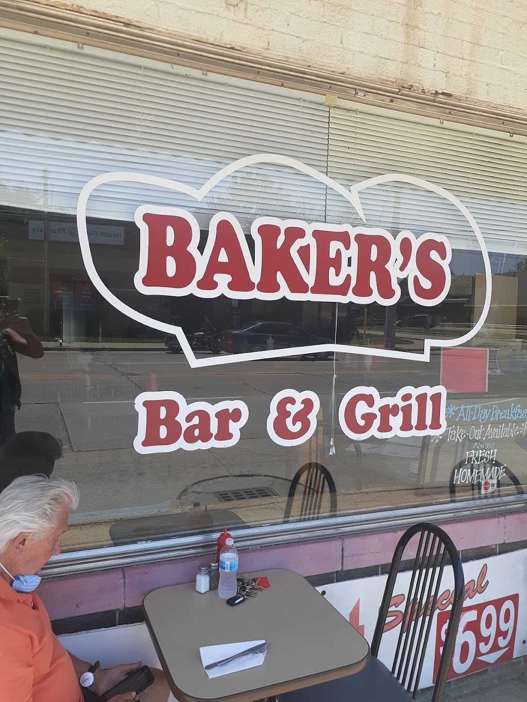 Bakers Bar and Grill | 5570 Wyandotte St E, Windsor, ON N8S 1M1, Canada | Phone: (519) 948-2161