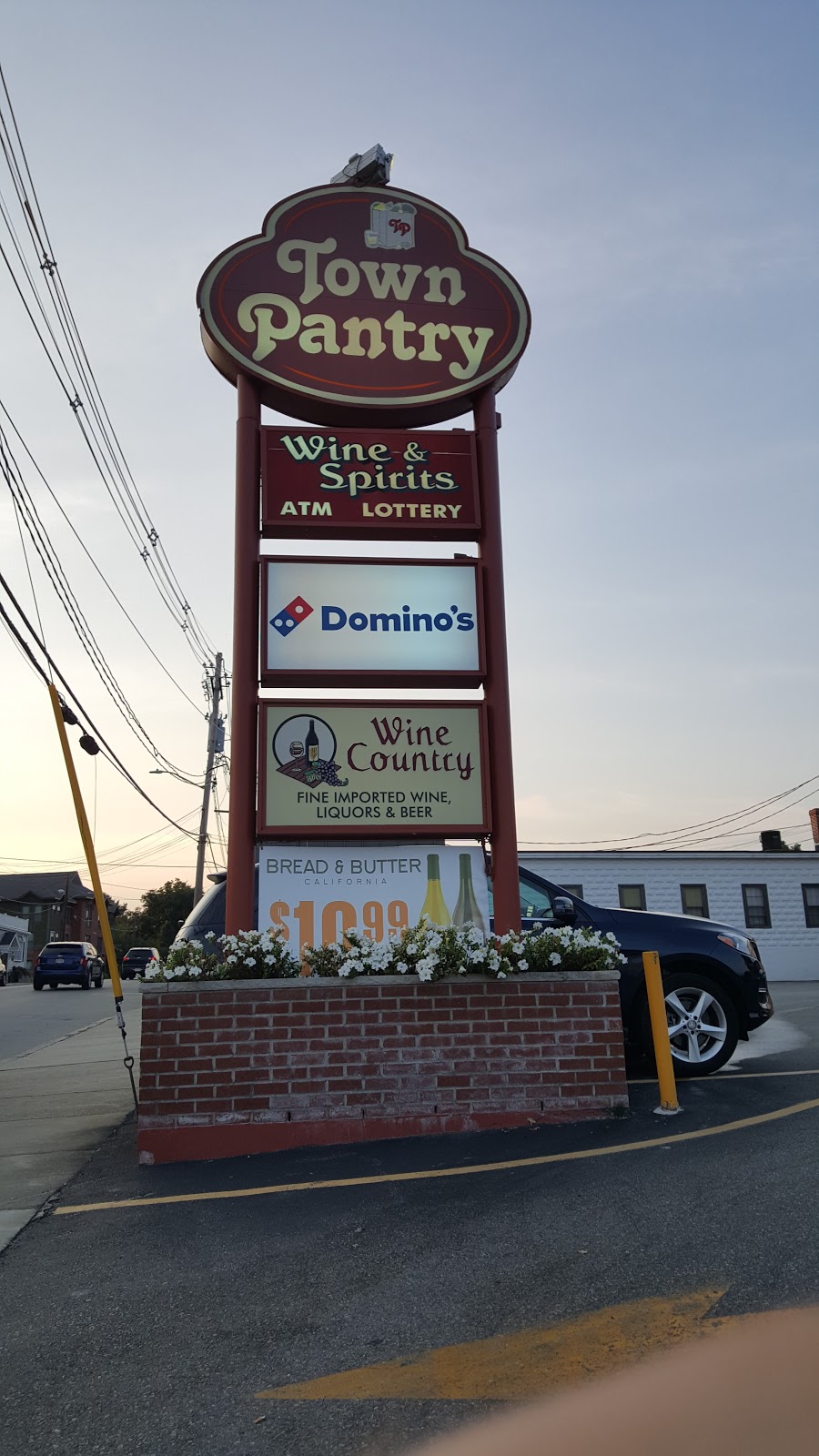 Town Pantry | 747 Main St, Winchester, MA 01890, USA | Phone: (781) 721-5584