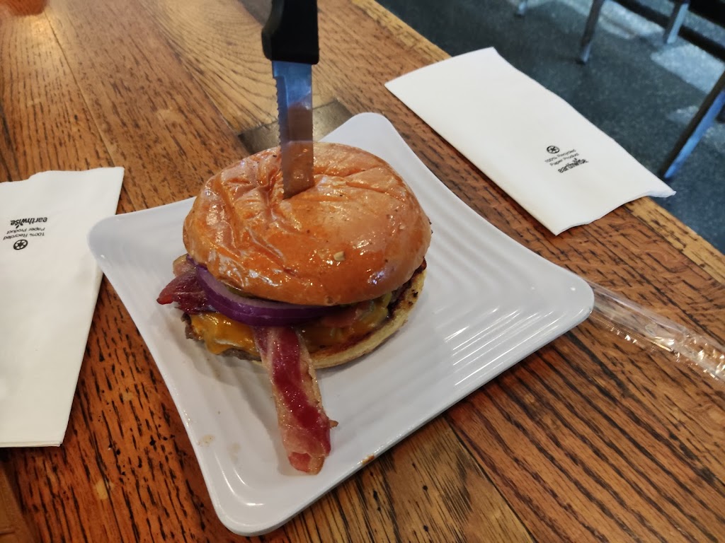 Liberty Burger | 1904 Abrams Pkwy, Dallas, TX 75214, USA | Phone: (214) 887-9999