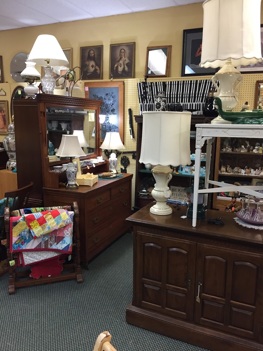 Vintage Inspirations | 203 2nd St E, Hastings, MN 55033, USA | Phone: (651) 437-4377
