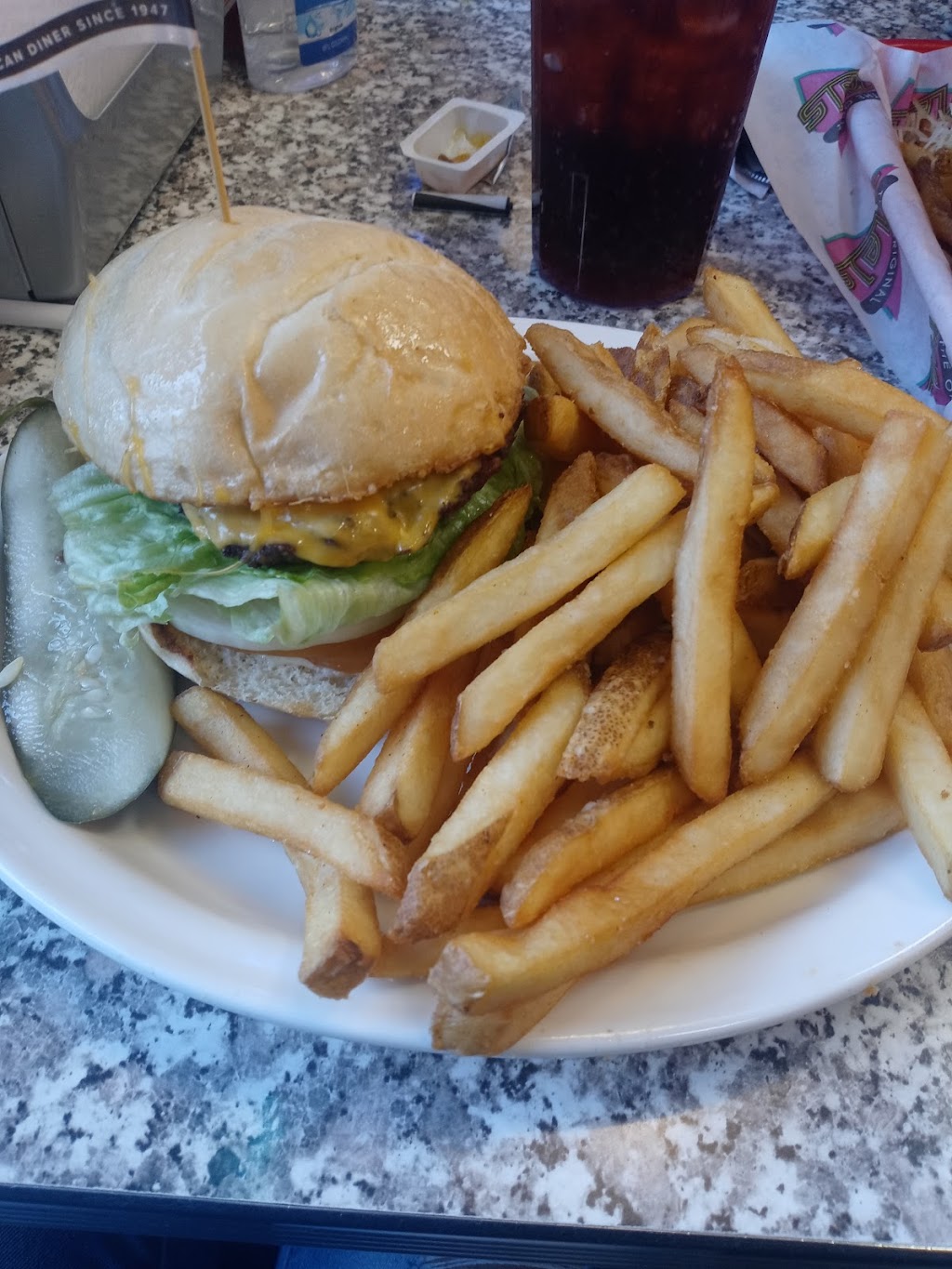 The Original Mels Diner | 1501 Travis Blvd Suite 2, Fairfield, CA 94533, USA | Phone: (707) 425-4452