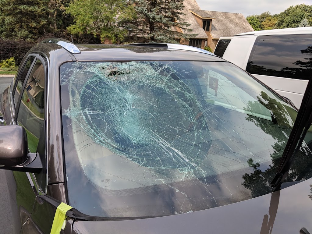 Maurhill Auto Glass, Inc. - car repair  | Photo 2 of 10 | Address: 7610 157th St W Apt D, Apple Valley, MN 55124, USA | Phone: (952) 431-9796