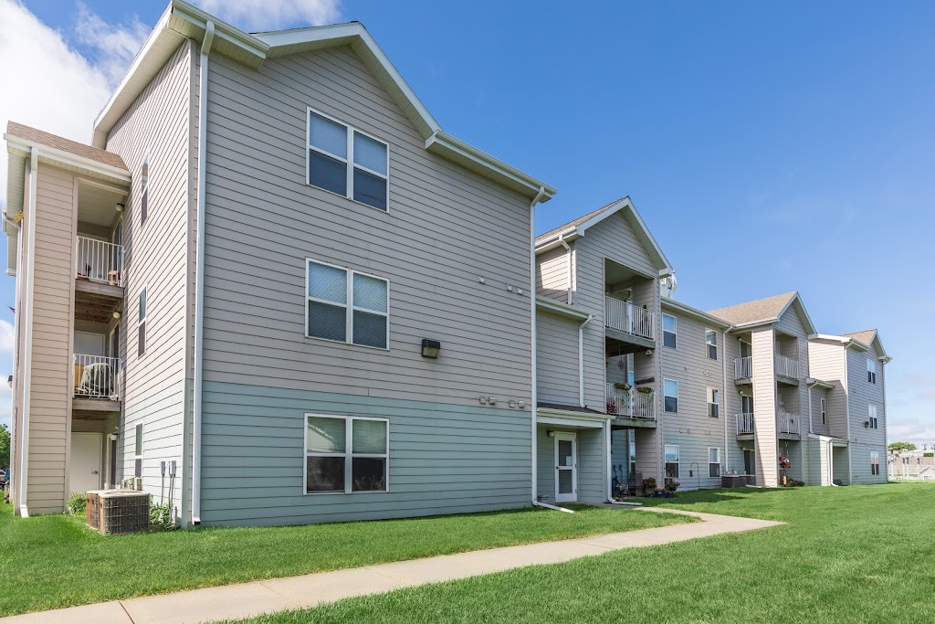 Independence Court Apartments | 2055 Meadow Ln, Seward, NE 68434, USA | Phone: (402) 227-6525