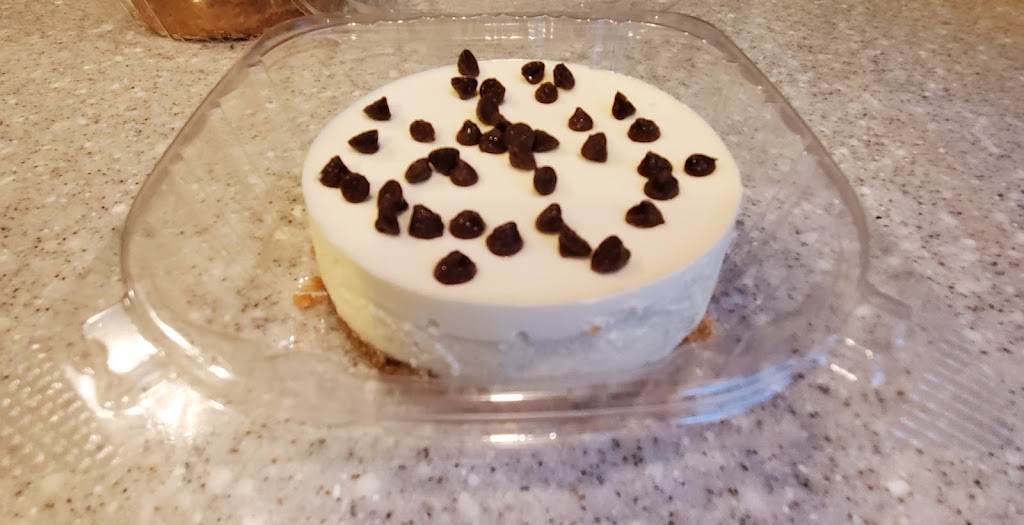 Genevieves Cheesecakes & Bake Shop | 5845 Transit Rd, East Amherst, NY 14051, USA | Phone: (716) 688-0088