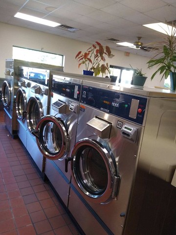 Gloucester U-Do-It Laundry | 6784 Main St, Gloucester, VA 23061, USA | Phone: (804) 693-7857