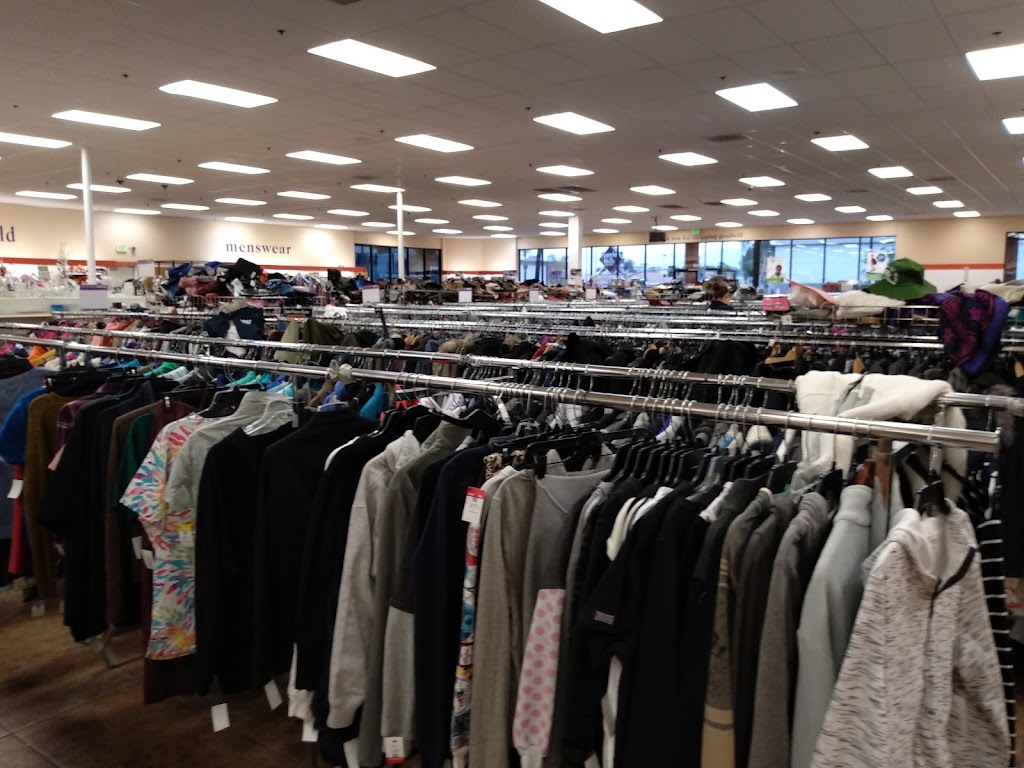 Goodwill Southern California Store & Donation Center | 17518 Colima Rd, Rowland Heights, CA 91748 | Phone: (626) 363-2243