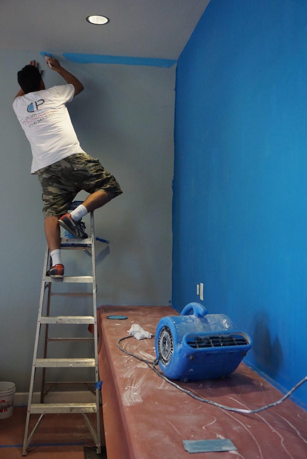 Custom Painting and Decorating Inc. | 2300 S Lewis St #47, Anaheim, CA 92802, USA | Phone: (714) 341-5261