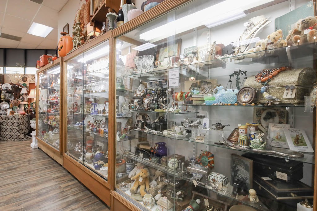 ANTIQUE WAREHOUSE | 5301 Pirrone Rd, Salida, CA 95368, USA | Phone: (209) 545-9460