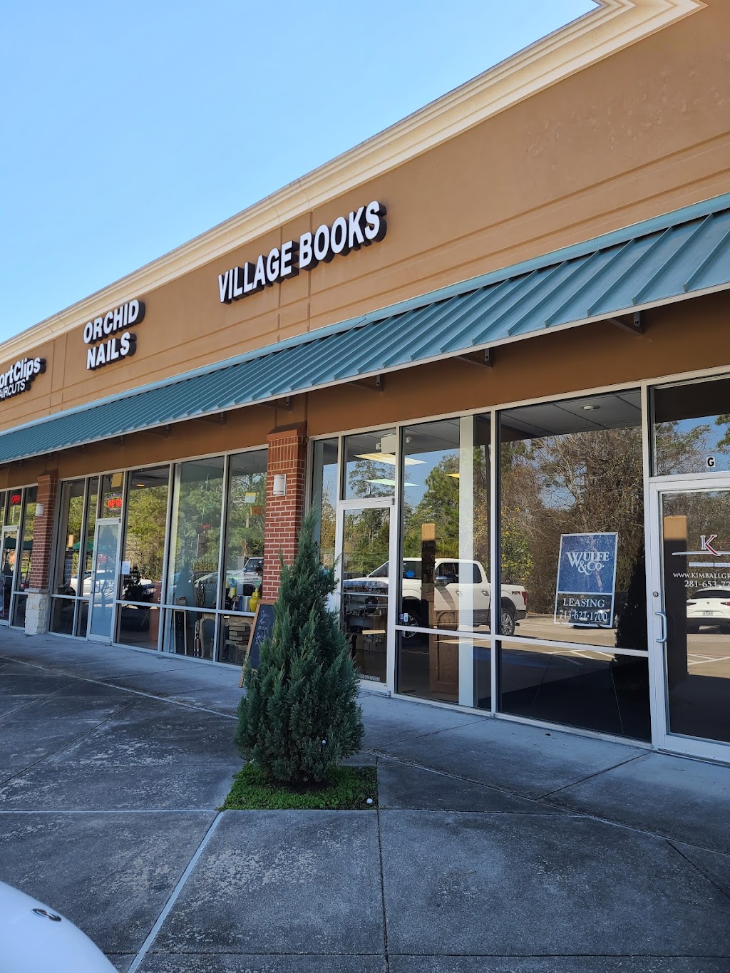 Village Books | 9955 Woodlands Pkwy Suite F, The Woodlands, TX 77382, USA | Phone: (281) 771-8462