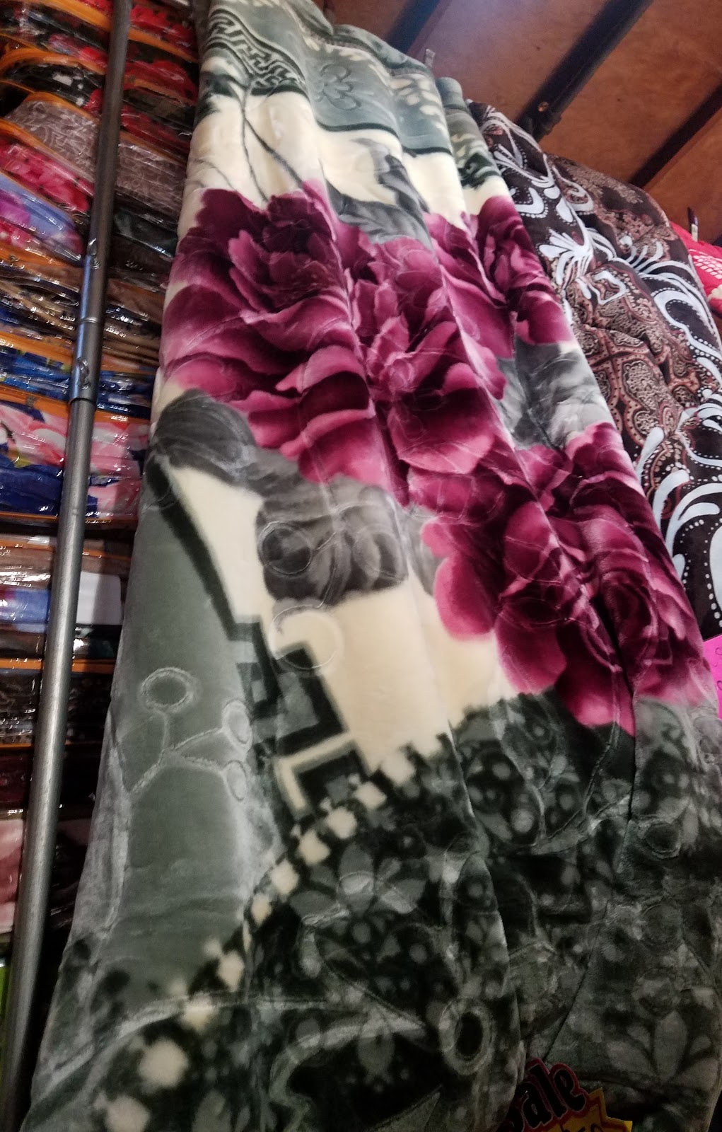 GTex Fabrics & Blankets | 738 Commercial St Unit 30, San Jose, CA 95112, USA | Phone: (408) 217-8561