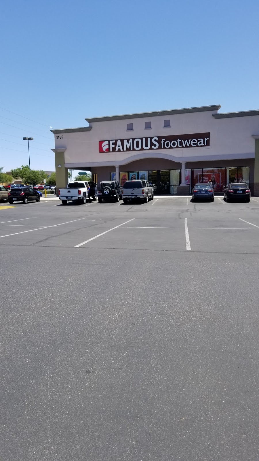 Famous Footwear | SPECTRUM, 1189 W Irvington Rd bldg 10, Tucson, AZ 85714, USA | Phone: (520) 719-6683