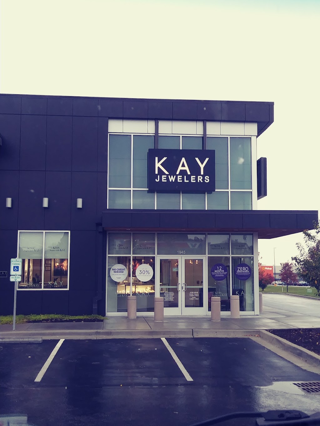 KAY Jewelers | 1945 W Foxwood Dr, Raymore, MO 64083, USA | Phone: (816) 348-7736