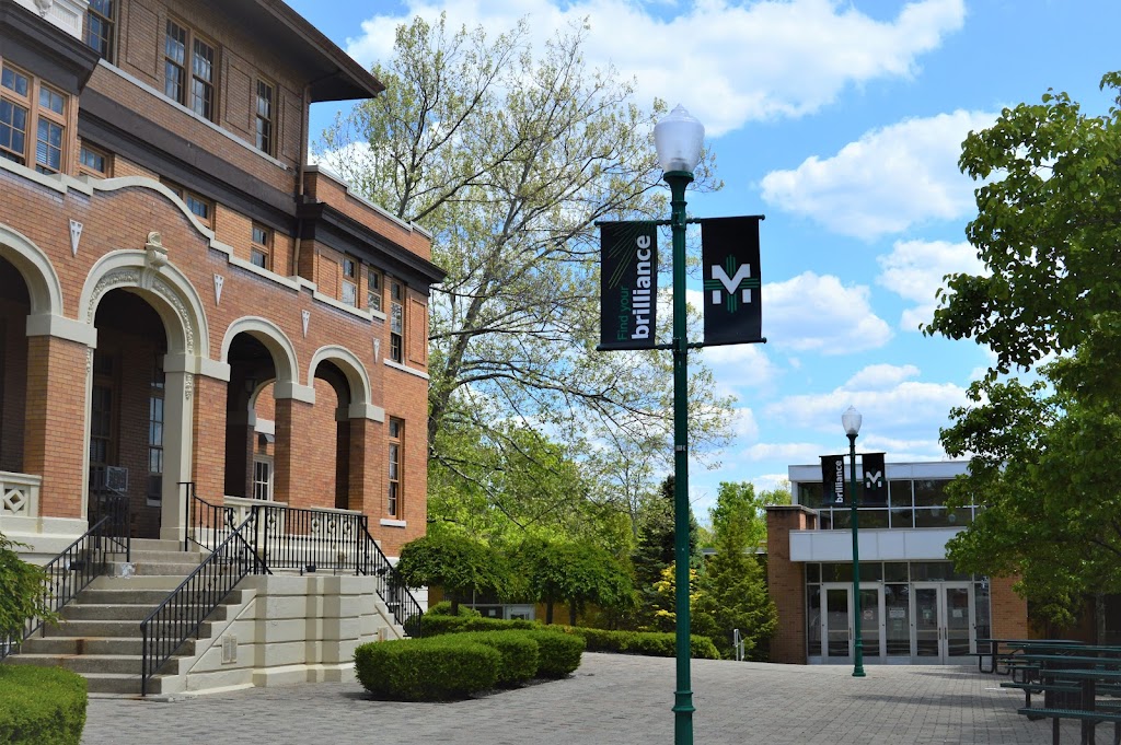 Archbishop McNicholas High School | 6536 Beechmont Ave, Cincinnati, OH 45230, USA | Phone: (513) 231-3500
