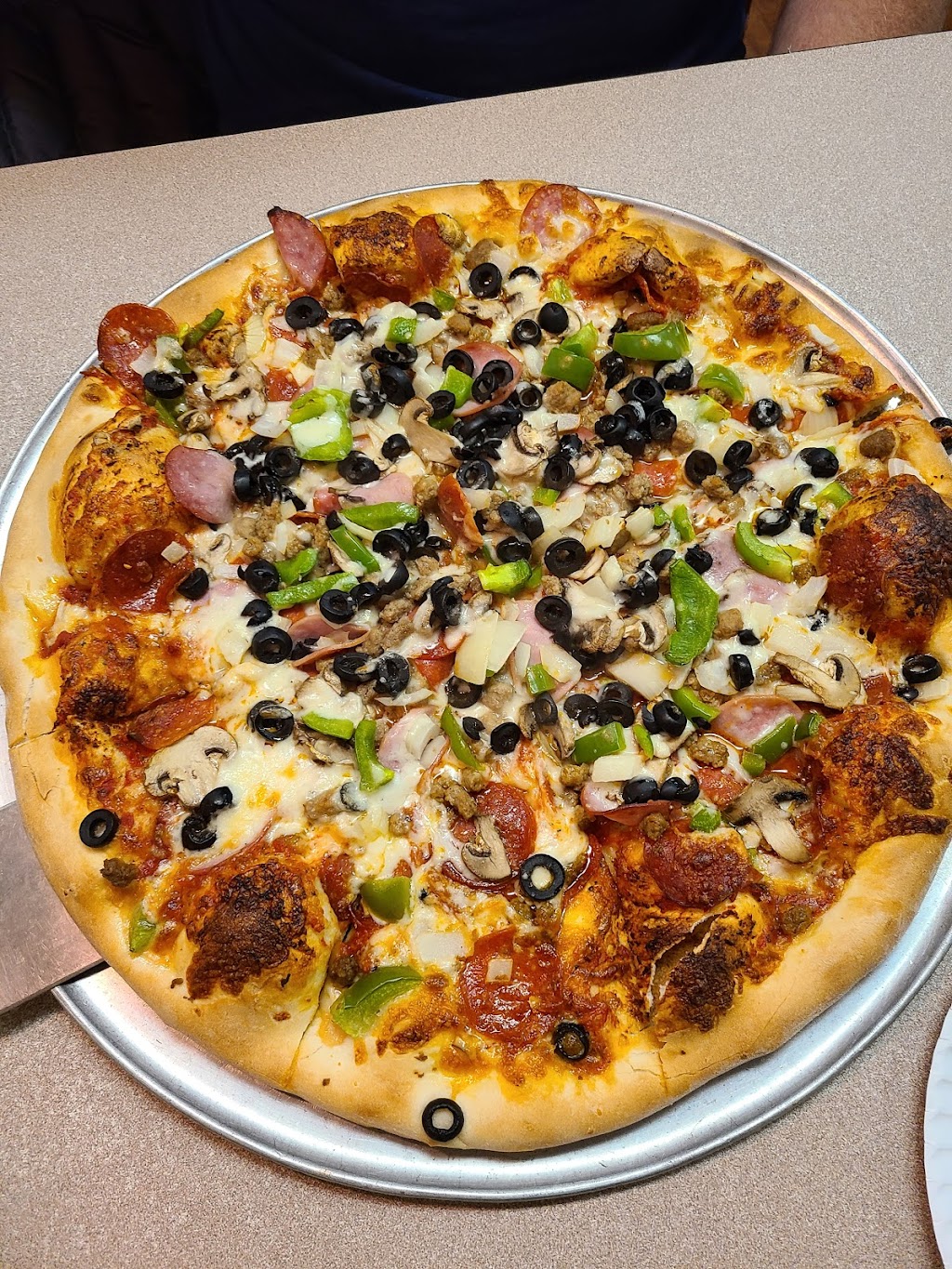 Goodfellas Pizza & Subs | 2260 Country Club Rd #107, St Paul, TX 75098 | Phone: (972) 941-8167