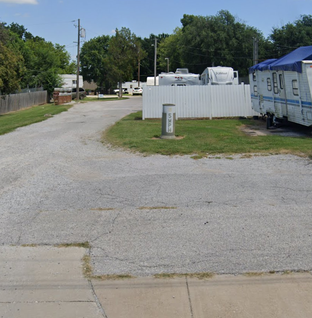 Apache Pines RV Park | 2441 N Harvard Ave, Tulsa, OK 74115, USA | Phone: (918) 838-1623