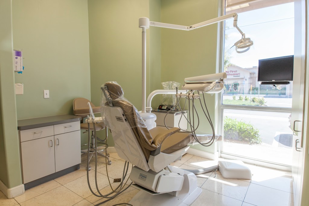 Cosmetic and Dental Implant Center | 19080 Brookhurst St, Huntington Beach, CA 92646, USA | Phone: (714) 968-2527