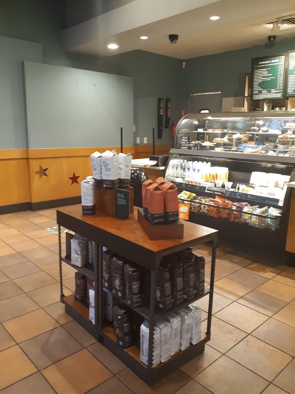 Starbucks | 2590 Newport Blvd, Costa Mesa, CA 92627, USA | Phone: (949) 642-3667